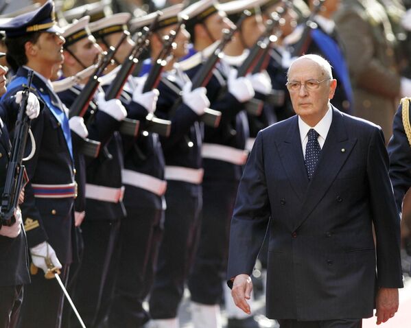 Tổng thống mới đắc cử của Cộng hòa Italia Giorgio Napolitano trong lễ tuyên thệ nhậm chức Tổng thống thứ 11 của Italia tại Rome - Sputnik Việt Nam