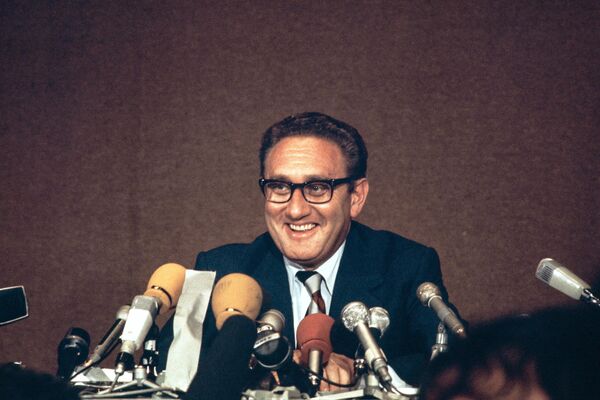 Cố vấn đặc biệt Tổng thống Mỹ Nixon Henry Kissinger trong cuộc họp báo - Sputnik Việt Nam