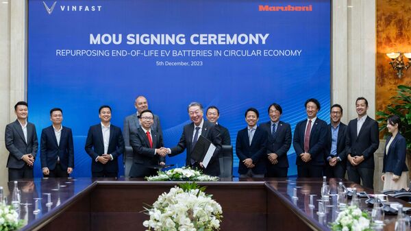Lễ ký kết hợp tác giữa VinFast và Tập đoàn Marubeni (Nhật Bản) - Sputnik Việt Nam