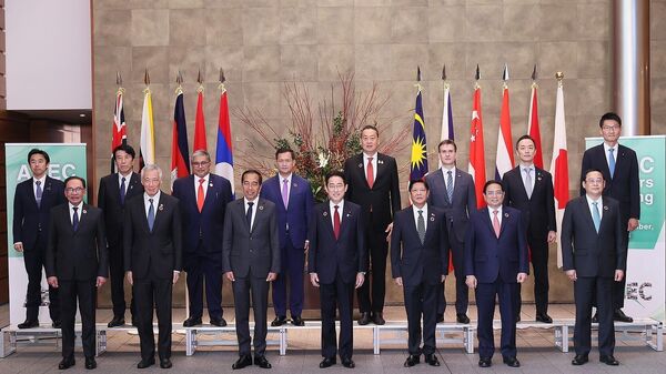Thủ tướng dự Hội nghị thượng đỉnh Cộng đồng châu Á phát thải ròng bằng 0 - Sputnik Việt Nam