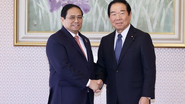 Thủ tướng Phạm Minh Chính gặp Chủ tịch Hạ viện Nhật Bản Nukaga Fukushiro - Sputnik Việt Nam