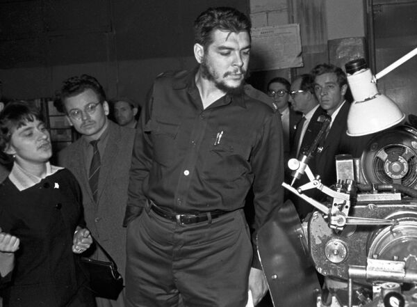 Người đứng đầu phái đoàn kinh tế chính phủ Cộng hòa Cuba Ernesto Che Guevara tại Moskva - Sputnik Việt Nam