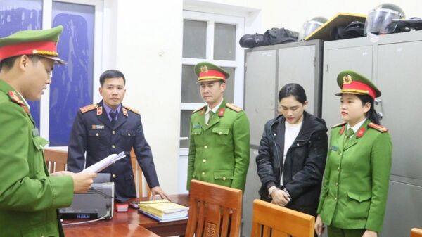 Bắt khẩn cấp nữ tài xế ở Hà Tĩnh tông chết người sau tiệc sinh nhật: Có tình tiết tăng nặng - Sputnik Việt Nam