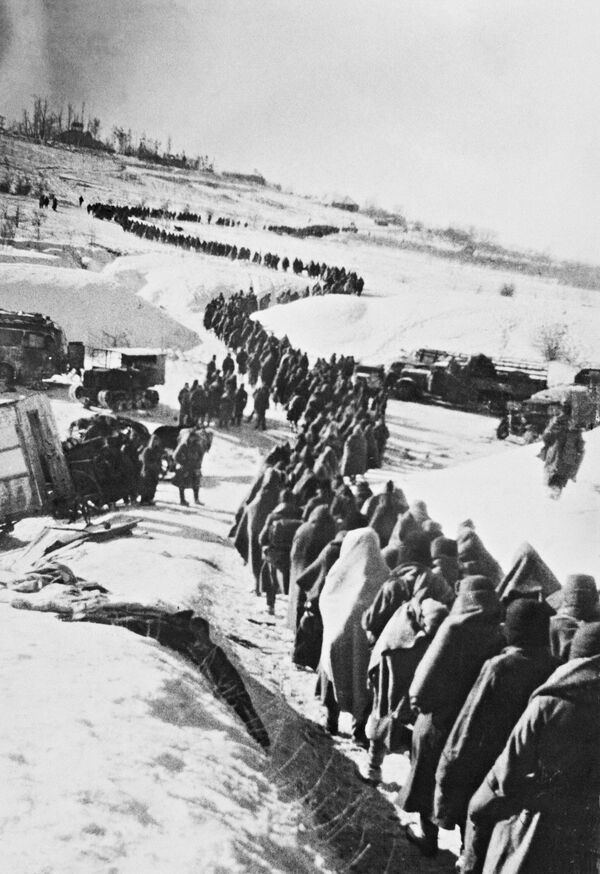 Đoàn tù binh Đức bị bắt ở Stalingrad - Sputnik Việt Nam
