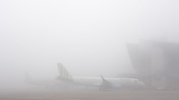 Hàng chục chuyến bay không thể cất hạ cánh tại sân bay Nội Bài do sương mù - Sputnik Việt Nam