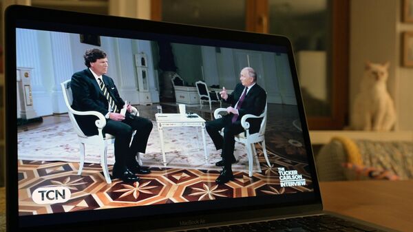 Cuộc phỏng vấn của nhà báo Mỹ Tucker Carlson với Tổng thống Nga Vladimir Putin - Sputnik Việt Nam