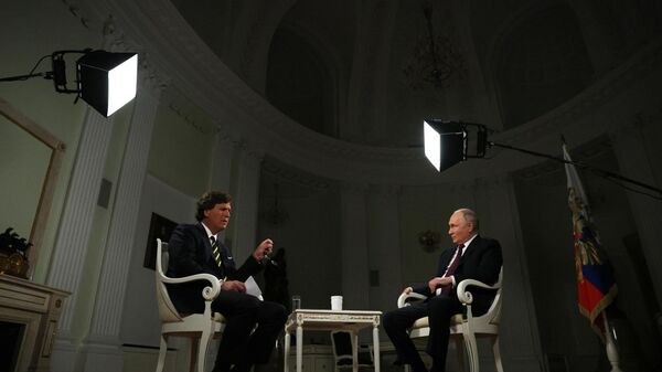 Cuộc phỏng vấn của nhà báo Mỹ Tucker Carlson với Tổng thống Nga Vladimir Putin - Sputnik Việt Nam