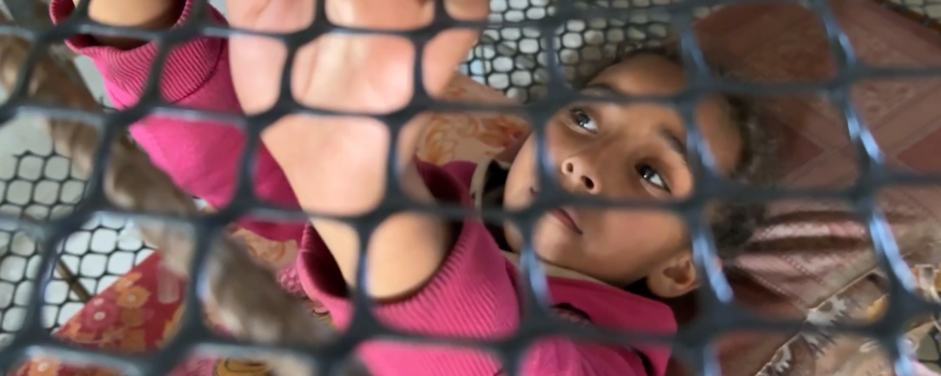 Chuồng gà thay cho giường: Các trẻ em ở Rafah đang sống ra sao? - Sputnik Việt Nam, 1920, 14.02.2024
