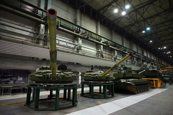 Tháp pháo xe tăng T-90 tại xưởng lắp ráp cơ khí Uralvagonzavod ở Nizhny Tagil. - Sputnik Việt Nam