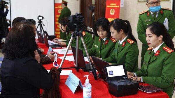 Dự thảo Luật Căn cước đã bổ sung quy định thu thập mống mắt trong thông tin căn cước của công dân.  - Sputnik Việt Nam