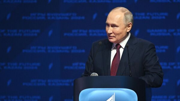Tổng thống Nga Vladimir Putin phát biểu tại diễn đàn Những ý tưởng mới cho thời đại mới - Sputnik Việt Nam