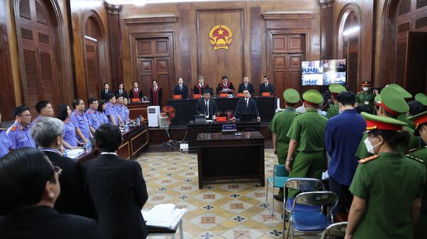 Xét xử sơ thẩm vụ án xảy ra tại Tập đoàn Vạn Thịnh Phát, Ngân hàng SCB - Sputnik Việt Nam