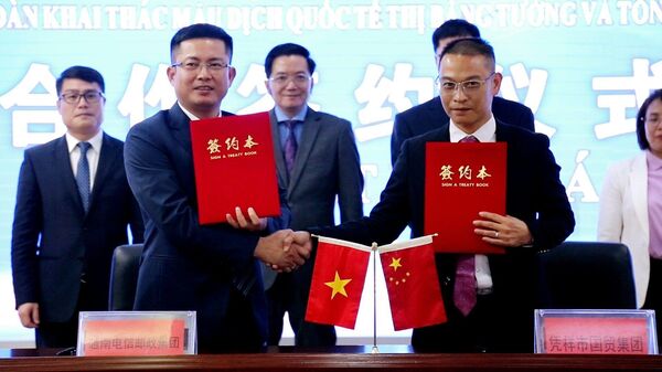 Viettel Post ký kết với Thành phố Bằng Tường (Trung Quốc) để hợp tác thành lập Văn phòng đại diện và xây dựng trung tâm giao dịch nông sản Trung Quốc - ASEAN - Sputnik Việt Nam