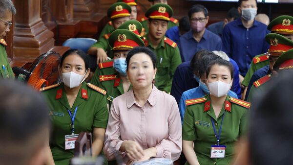 Bị cáo Trương Mỹ Lan tại phiên tòa ngày 12/3 - Sputnik Việt Nam
