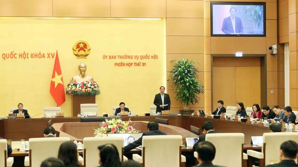 UBTV Quốc hội cho ý kiến về dự thảo Luật Đường bộ - Sputnik Việt Nam