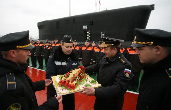 Lễ chào đón tàu ngầm hạt nhân mang tên lửa &quot;Alexander Nevsky&quot; tại Kamchatka - Sputnik Việt Nam