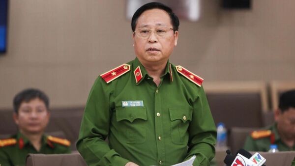 Thiếu tướng Tô Cao Lanh thông tin tại buổi họp báo - Sputnik Việt Nam