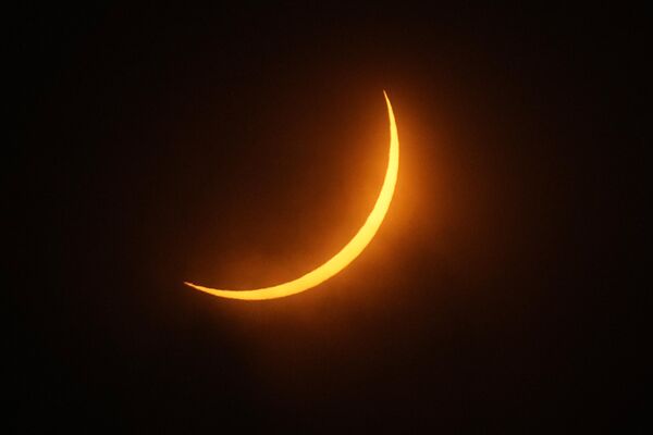 Mặt trăng đi qua Mặt trời trong nhật thực toàn phần, Texas, Hoa Kỳ - Sputnik Việt Nam