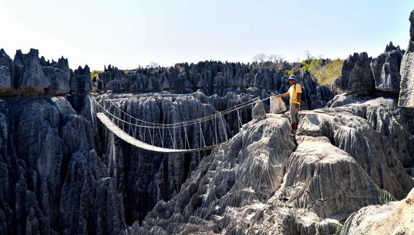 Khối đá Tsingy ở Khu bảo tồn thiên nhiên Tsingy de Bemaraha, Madagascar - Sputnik Việt Nam