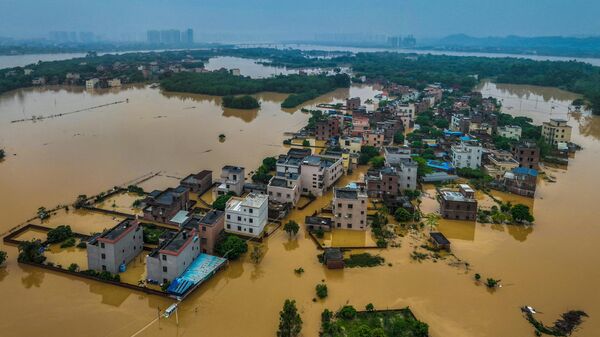 Наводнение в Цинъюань, провинция Гуандун, Китай - Sputnik Việt Nam
