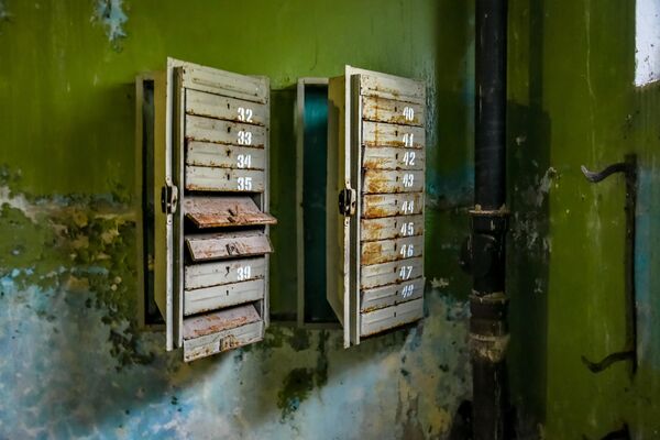 Hộp thư trong ngôi nhà bỏ hoang ở Chernobyl - Sputnik Việt Nam