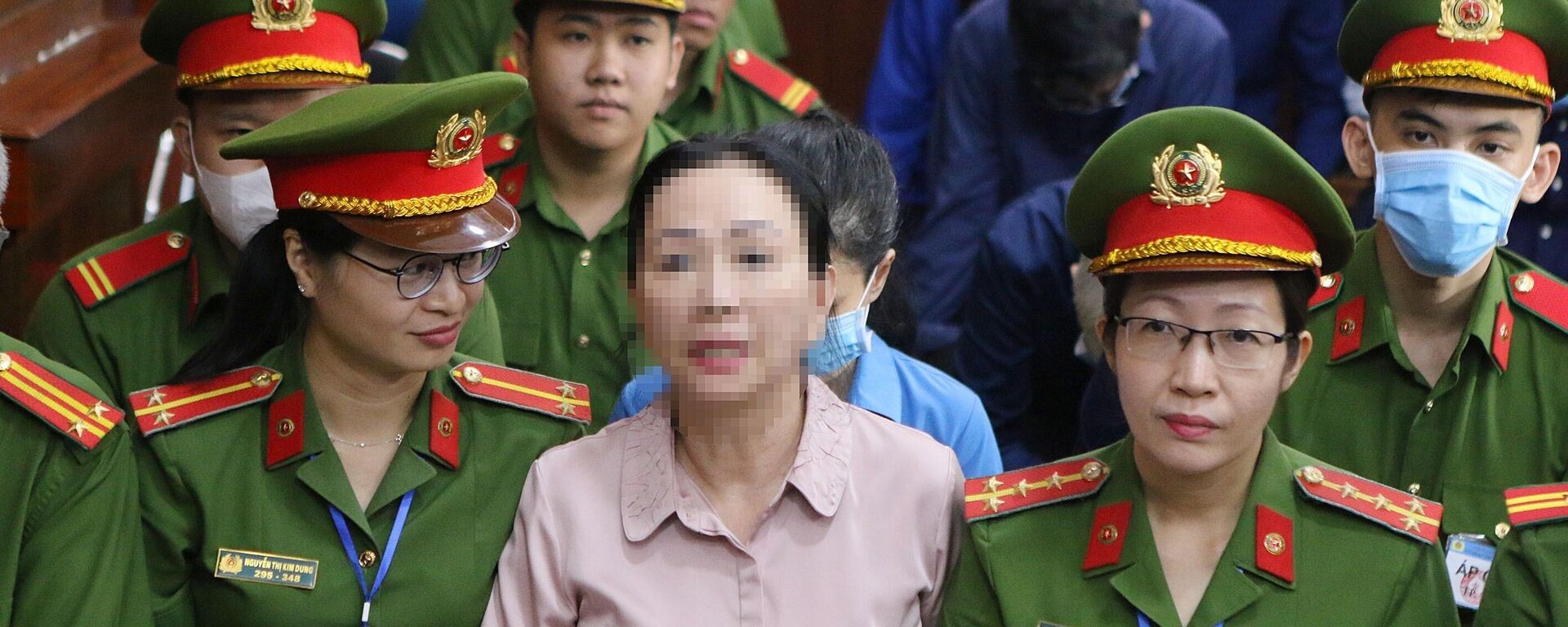 Bị cáo Trương Mỹ Lan tại phiên tòa ngày 3/4.  - Sputnik Việt Nam, 1920, 26.04.2024