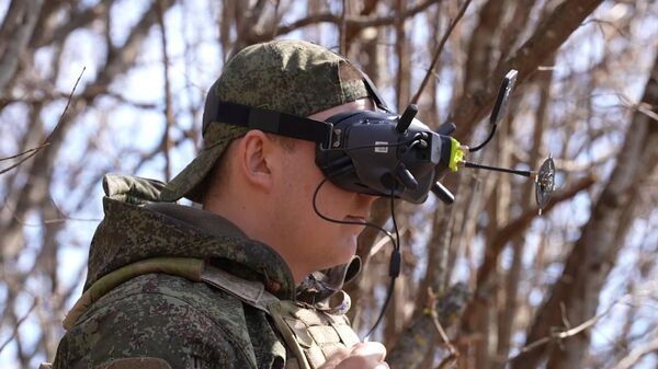 Các đơn vị điều khiển UAV tiêu diệt phiến quân LLVT Ukraina ở biên giới với vùng Belgorod - Sputnik Việt Nam