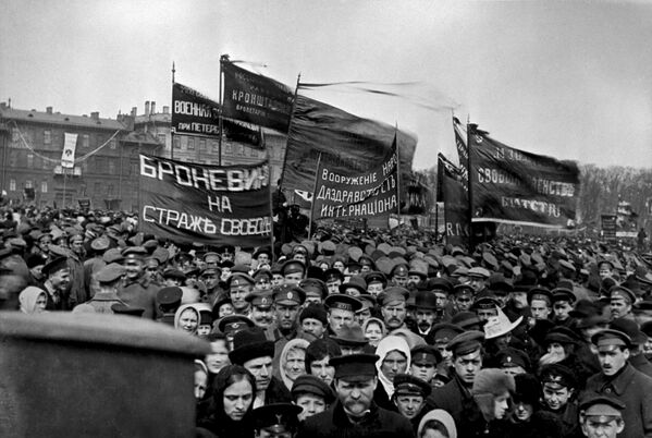 Mit tinh kỷ niệm ngày Quốc tế Lao động ở Petrograd. Ngày 1 tháng 5 năm 1917 - Sputnik Việt Nam