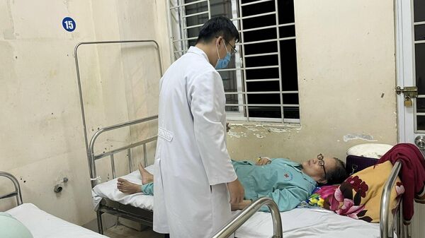 Hơn 70 người ở Đồng Nai nhập viện nghi ngộ độc thực phẩm sau khi ăn bánh mì - Sputnik Việt Nam