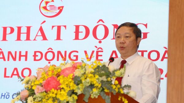 Phó Chủ tịch UBND Thành phố Hồ Chí Minh Dương Anh Đức phát biểu tại lễ phát động. - Sputnik Việt Nam