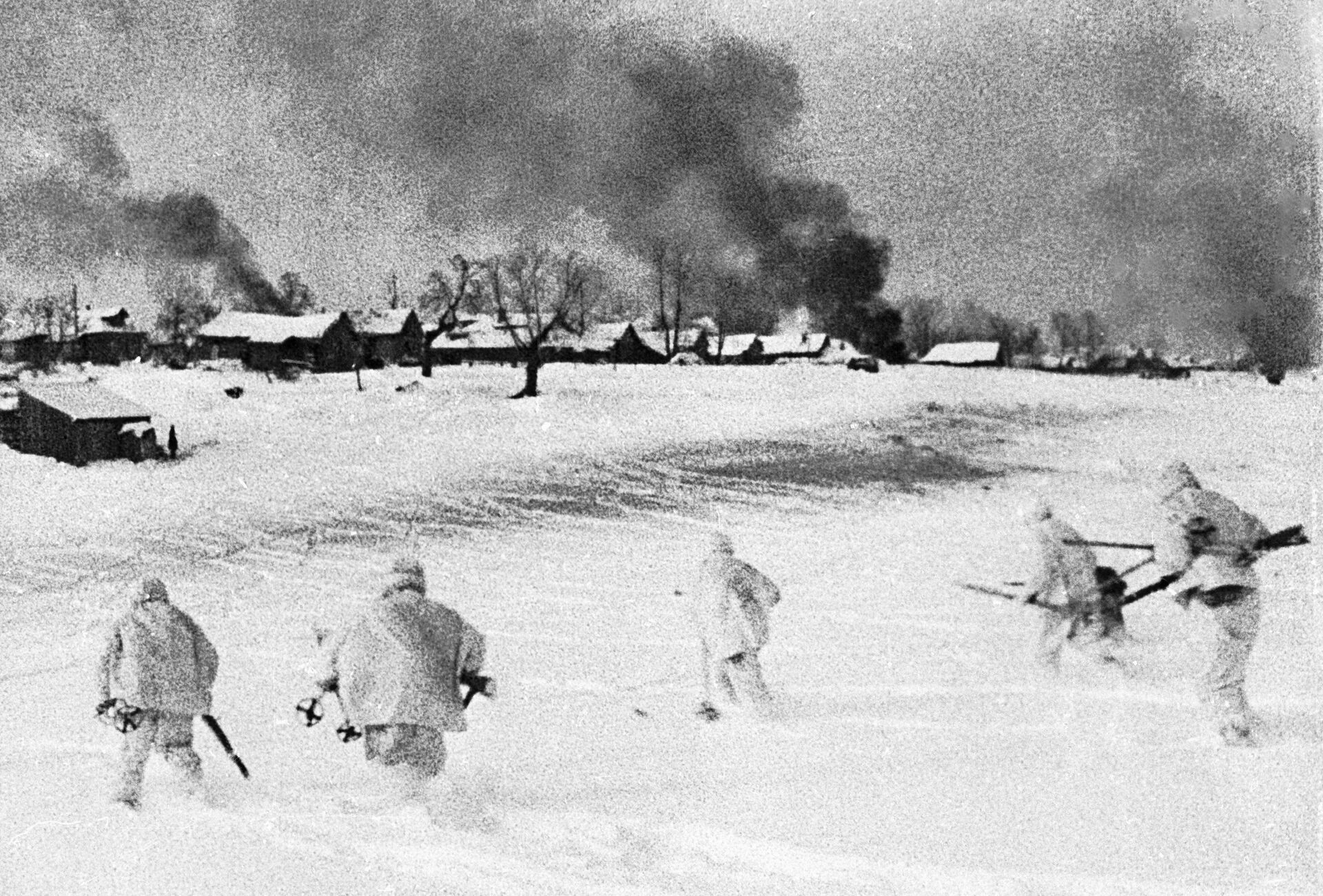Hồng Quân Liên Xô ở ngoại ô Moskva - Sputnik Việt Nam, 1920, 05.12.2022