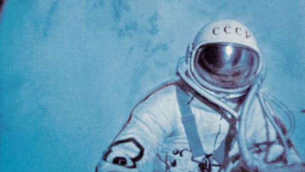 Alexei Leonov trong không gian vũ trụ - Sputnik Việt Nam