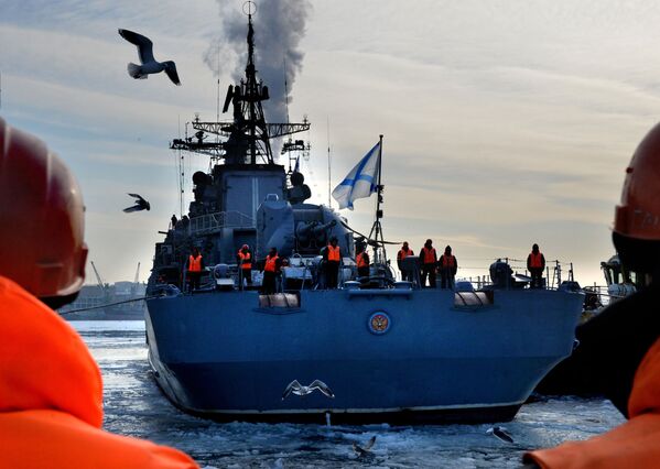 Tàu khu trục Bystryi thả neo ở cảng Vladivostok - Sputnik Việt Nam