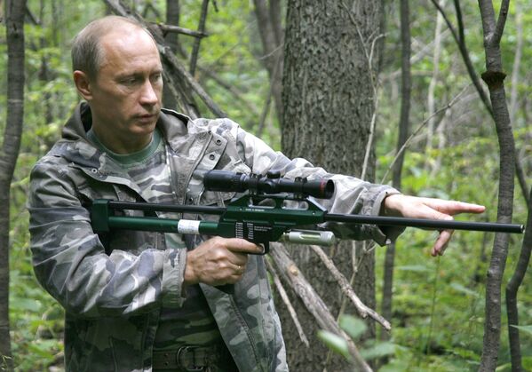 Ngày 31 tháng 8 năm 2008. Tổng thống Vladimir Putin trong chuyến thăm khu bảo tồn thiên nhiên. - Sputnik Việt Nam