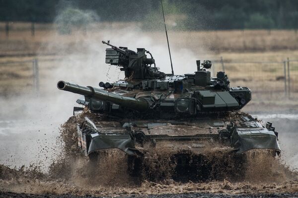 Xe tăng T-90 tại Diễn đàn Quốc tế  III “Công nghệ trong ngành chế tạo máy-2014 ở  Zhukovsky - Sputnik Việt Nam