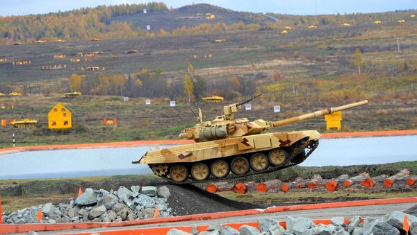 Xe tăng T-90 tại Triển lãm vũ khí Nga “Russian Expo Arms-2013” - Sputnik Việt Nam