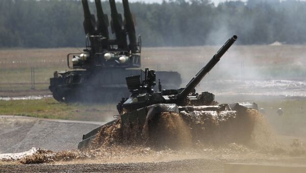 Xe tăng T-90 tại Diễn đàn Quốc tế II “Công nghệ trong ngành chế tạo máy-2012”. - Sputnik Việt Nam