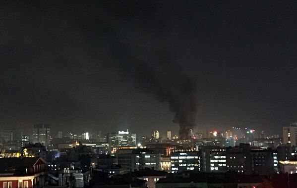 Khói từ đám cháy trong vụ nổ ở Ankara - Sputnik Việt Nam
