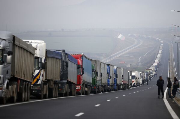 Người lái xe tải biểu tình trên biên giới Bulgaria-Hy Lạp - Sputnik Việt Nam