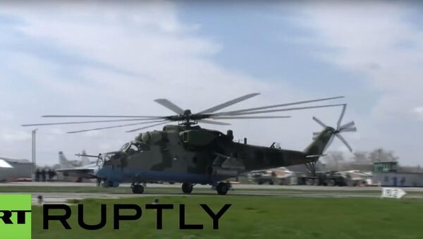 Máy bay trực thăng quân sự của Nga diễn tập quân sự tại tỉnh Krasnodar - Sputnik Việt Nam