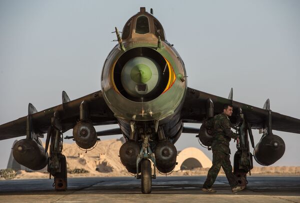 Máy bay Su-22 của Syria tại căn cứ không quân của quân đội Syria ở tỉnh Homs - Sputnik Việt Nam