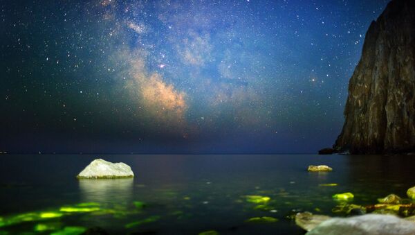 Ночное небо из бухты Саган-Заба на озере Байкал - Sputnik Việt Nam