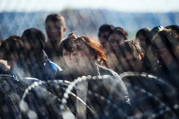 Dân tị nạn biểu tình trên biên giới Hy Lạp-Macedonian - Sputnik Việt Nam