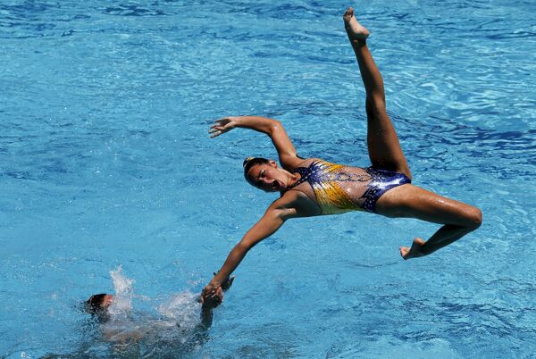Nữ VĐV bơi đồng bộ Pháp trong cuộc thi ở Brazil - Sputnik Việt Nam