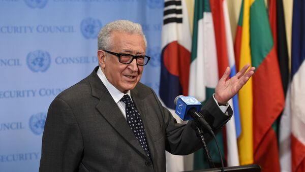 Ông Lakhdar Brahimi cựu đặc phái viên của Liên Hợp Quốc  về Syria - Sputnik Việt Nam