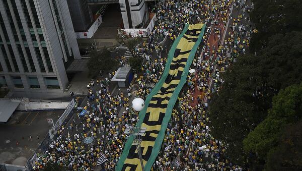 Сuộc biểu tình chống Tổng thống Brazil Dilma Rousseff - Sputnik Việt Nam