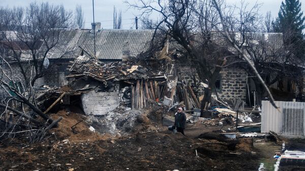 Những căn nhà bị phá hủy ở  Debaltsevo - Sputnik Việt Nam