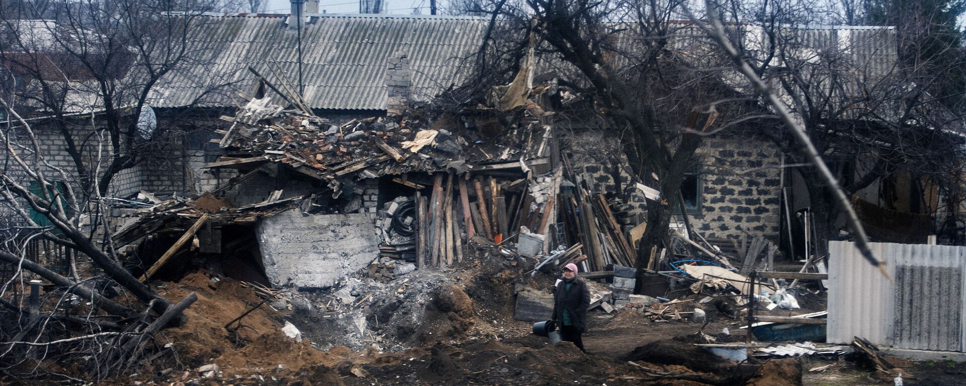   Những căn nhà bị phá hủy ở  Debaltsevo - Sputnik Việt Nam, 1920, 14.08.2022