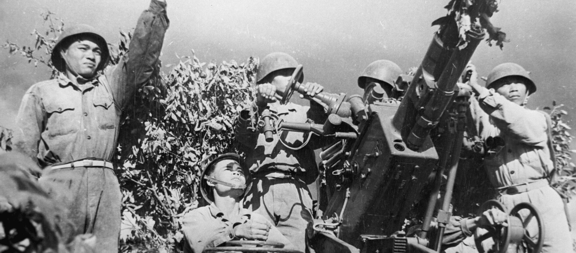 Những người anh hùng trong cuộc chiến tên lửa Việt Nam - Sputnik Việt Nam, 1920, 01.04.2016