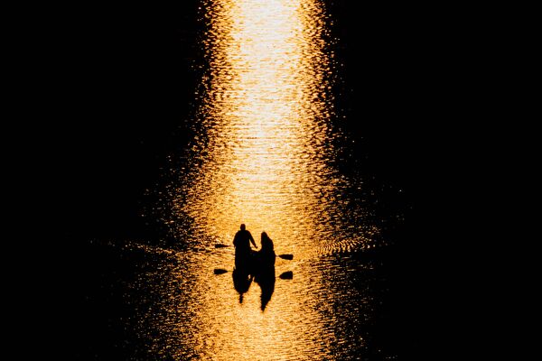 Xuồng trên sông Potomac, Mỹ. - Sputnik Việt Nam